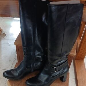 Elegant Black Knee-High Leather Boots